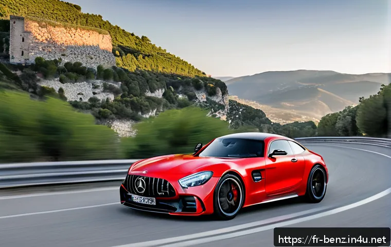 벤츠 AMG GT의 최신 트림 리뷰 관련 이미지 2